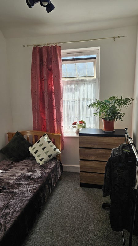 Room Frankland Road in Greater London