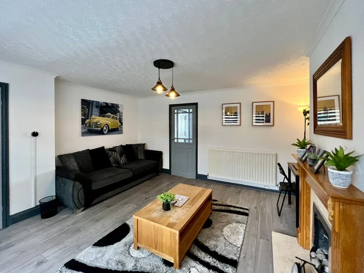 House Havenwood Rise in Nottingham