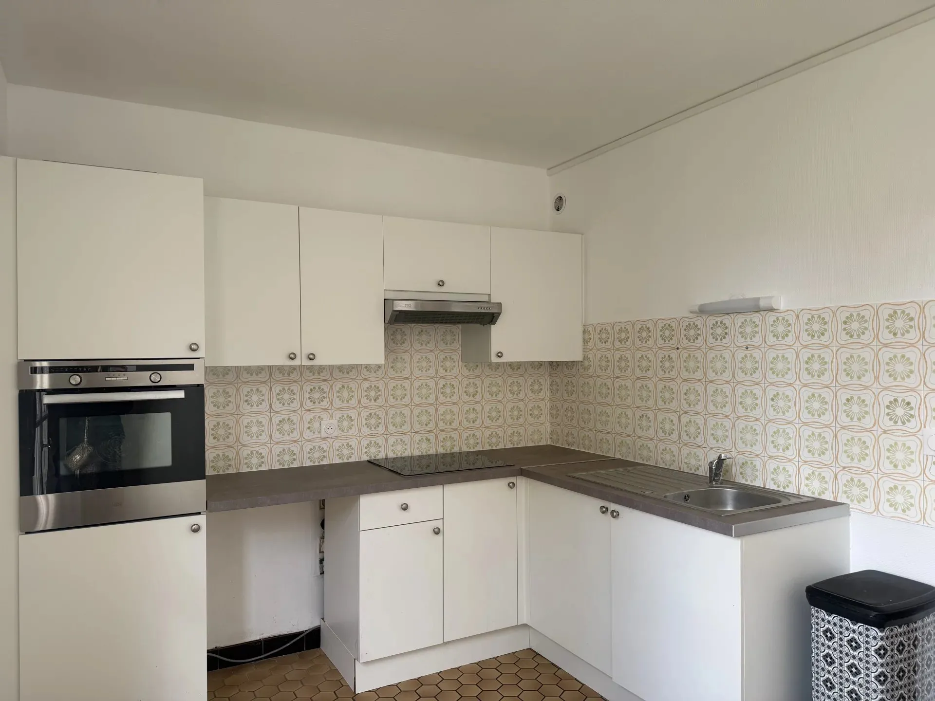 Flat Rue Henri Dunant in Luisant