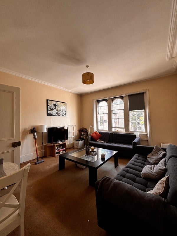Room Falcon Grove in Greater London