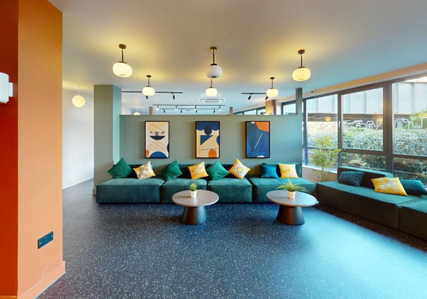 Room Rosemount Buildings in City of Edinburgh