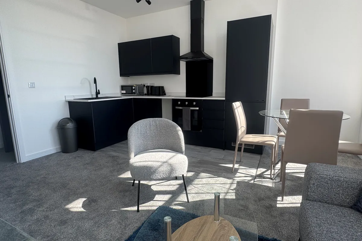 Flat Huxley Close in Derby