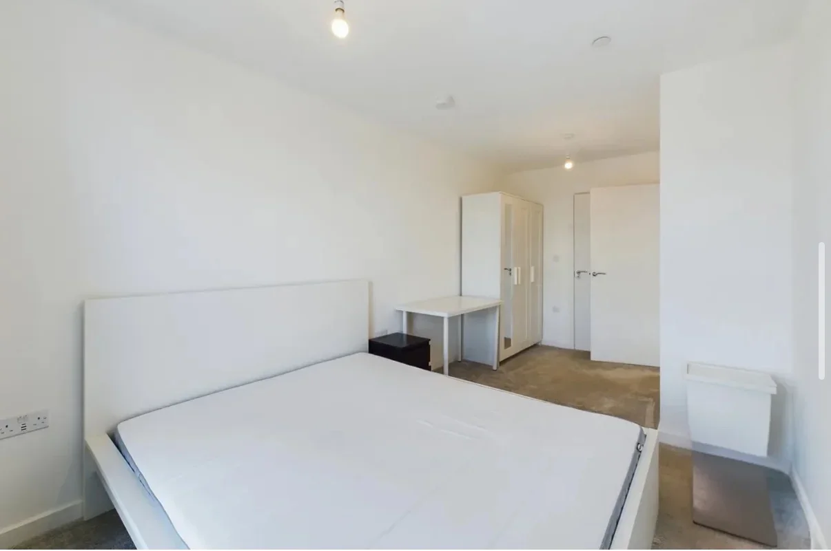Flat East Acton Lane in Greater London