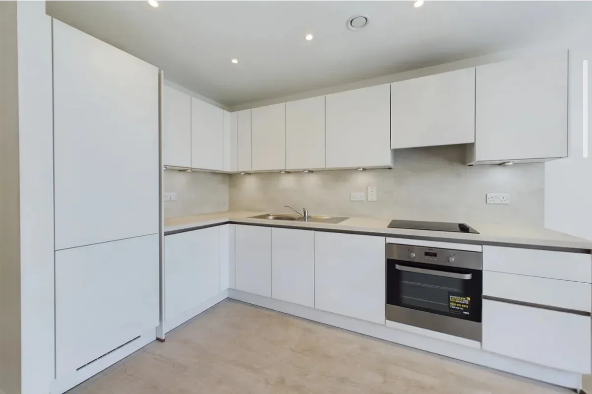 Flat East Acton Lane in Greater London