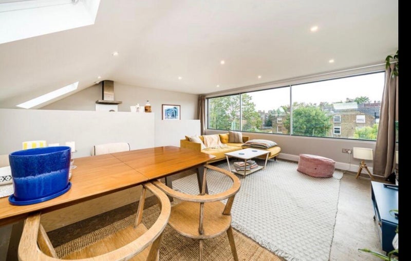 Room Endwell Road in Greater London