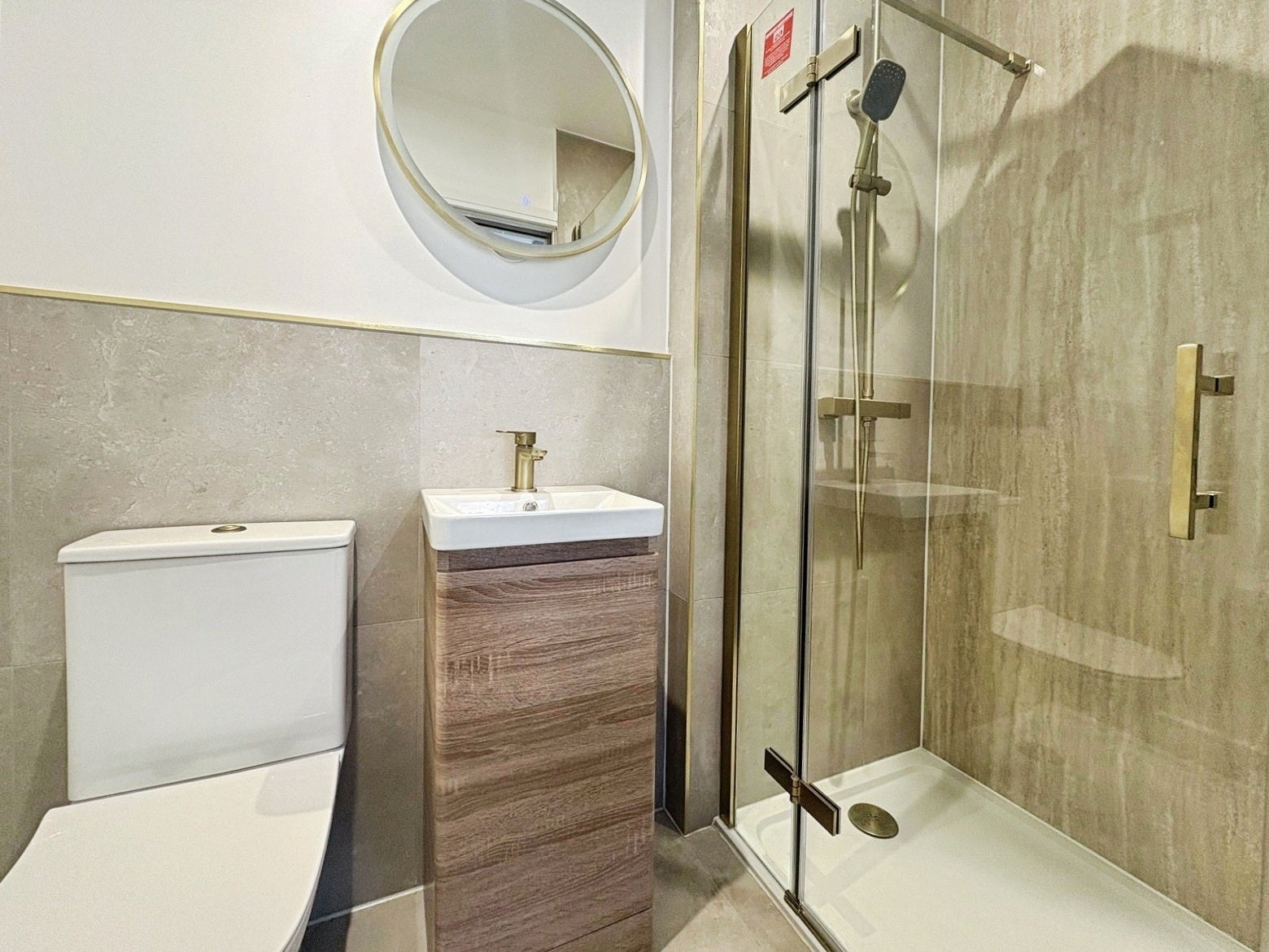 Room Royal Oak Road in Woking