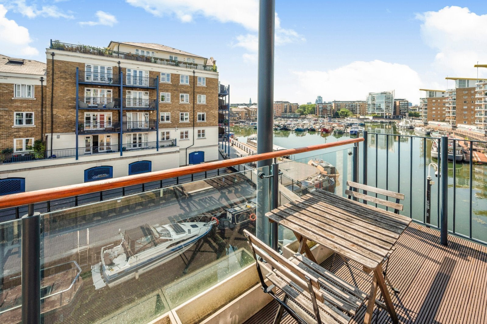 House Basin Approach in Greater London