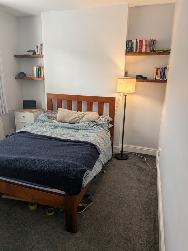 Room Southall Street in Brynna