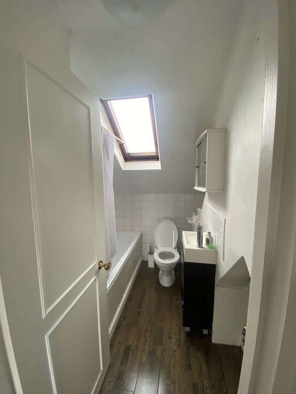 Room Inglethorpe Street in Greater London