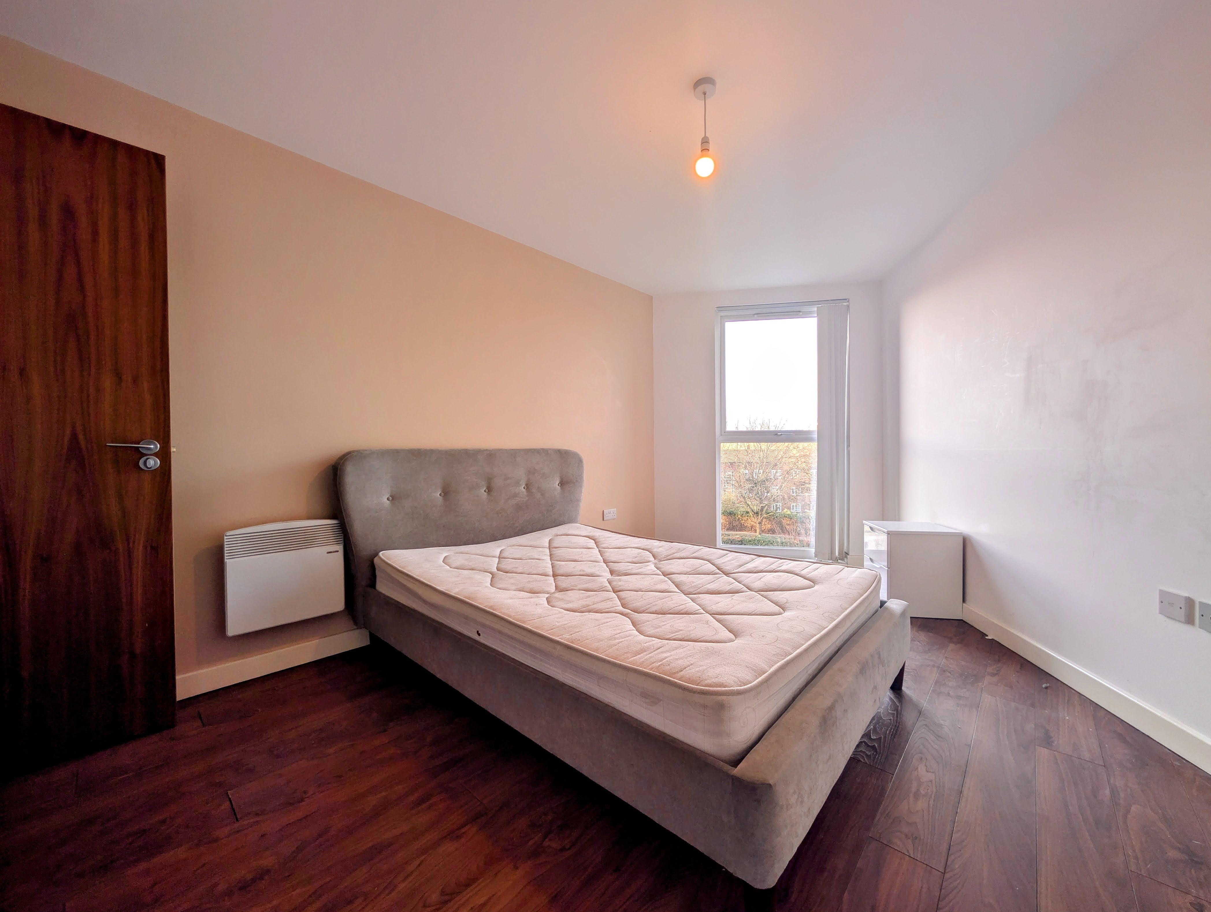Flat Sillavan Way in Salford
