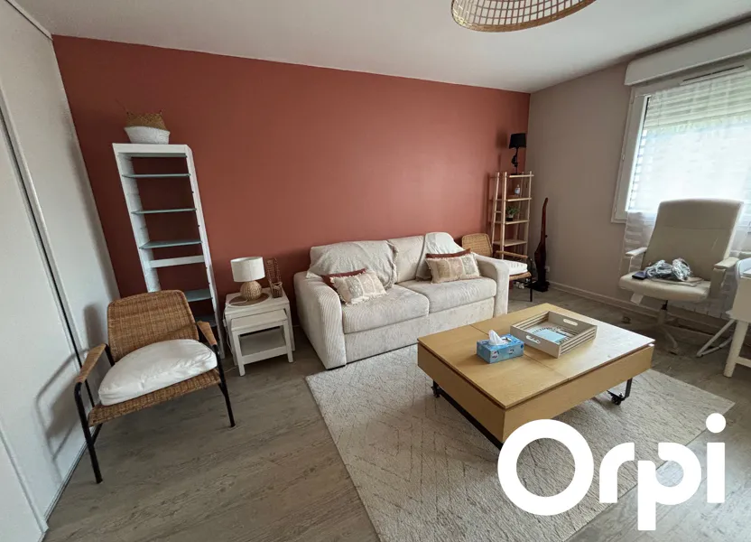 Appartement Rue Henri Cochet à Montigny-le-Bretonneux