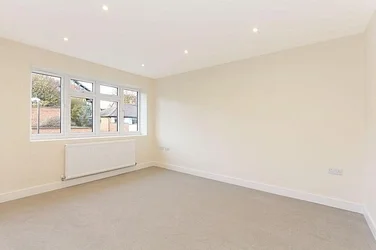 Flat Runnymede in Greater London
