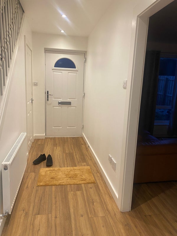 Room Burdiehouse Avenue in City of Edinburgh