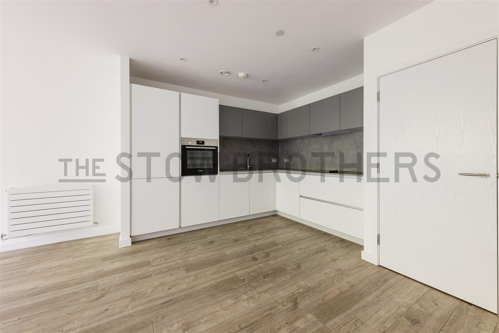 Flat Brunner Road in Greater London