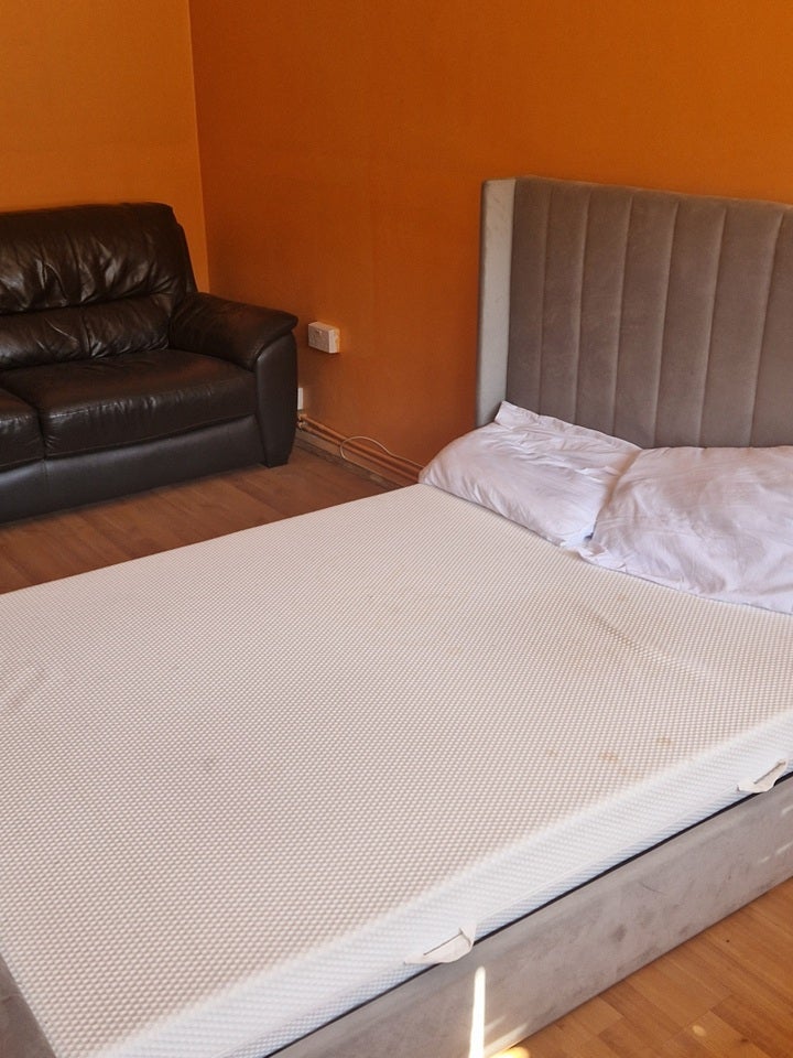 Room Tibbenham Walk in Greater London