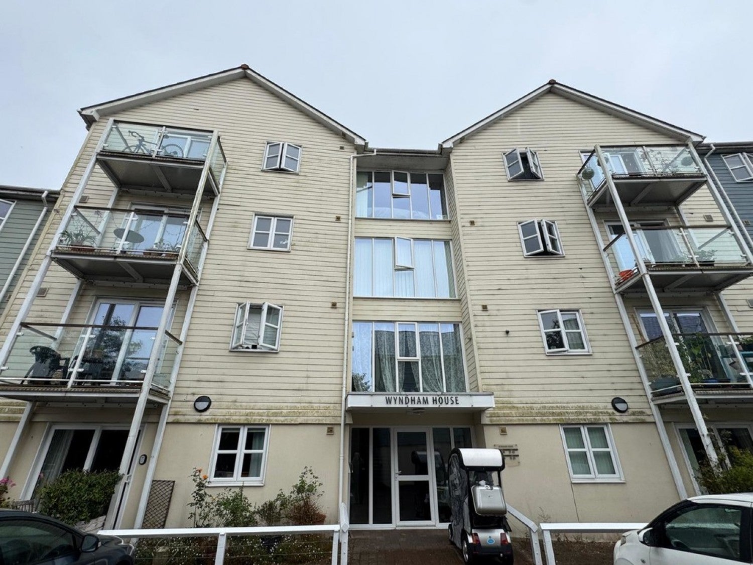 Flat College Hill in Penryn