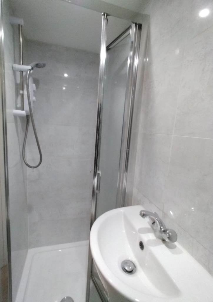 Flat West Barnes Lane in Greater London