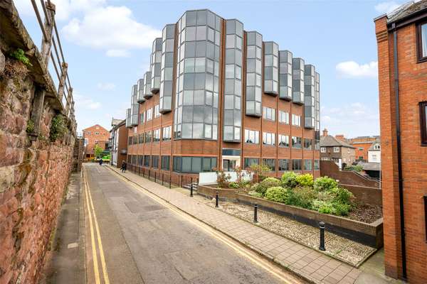 Flat Northgate Street in Chester