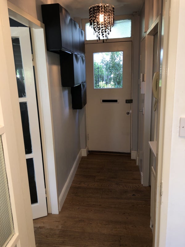 Flat Gloucester Way in Greater London