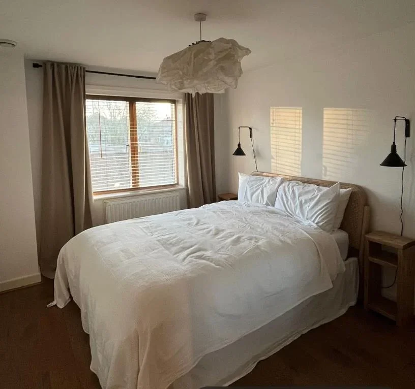 Flat Fairstead Walk in Greater London