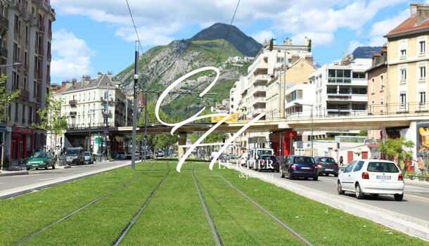 Appartement Rue Camille Desmoulins à Grenoble