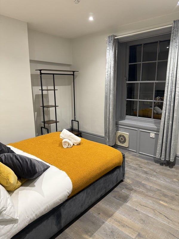 Flat Northumberland Place in Newcastle upon Tyne