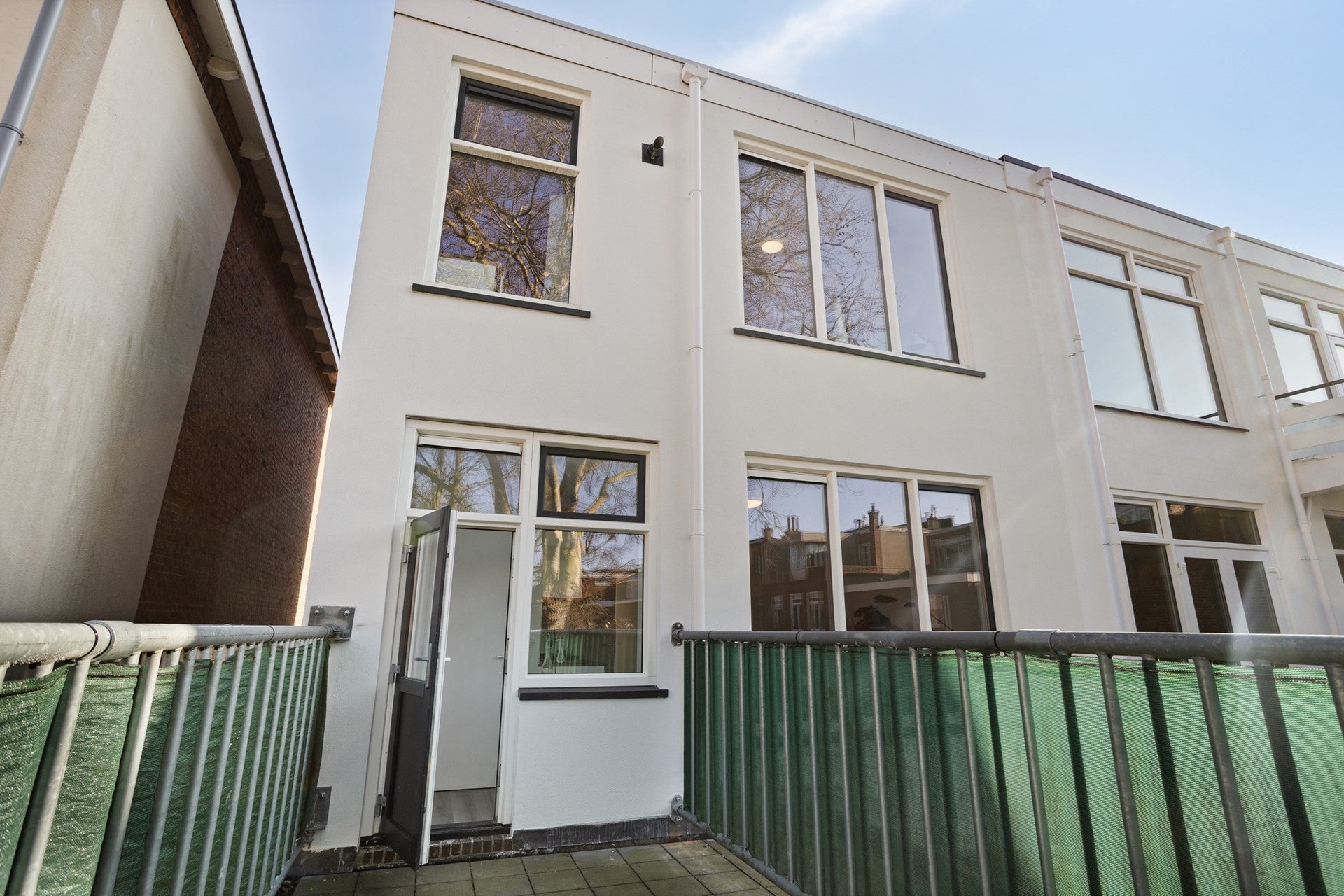 Studio te koop: Koninginnelaan 24A, Groningen