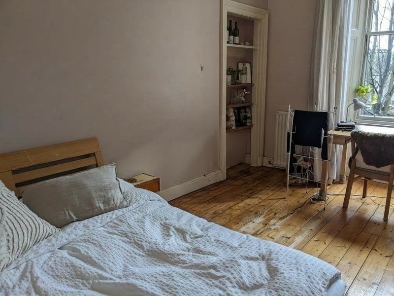 Room South Clerk Street in City of Edinburgh