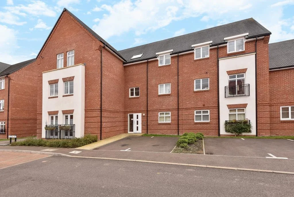 Flat Meadow View in Little Chalfont