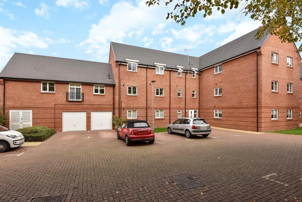 Flat Meadow View in Little Chalfont