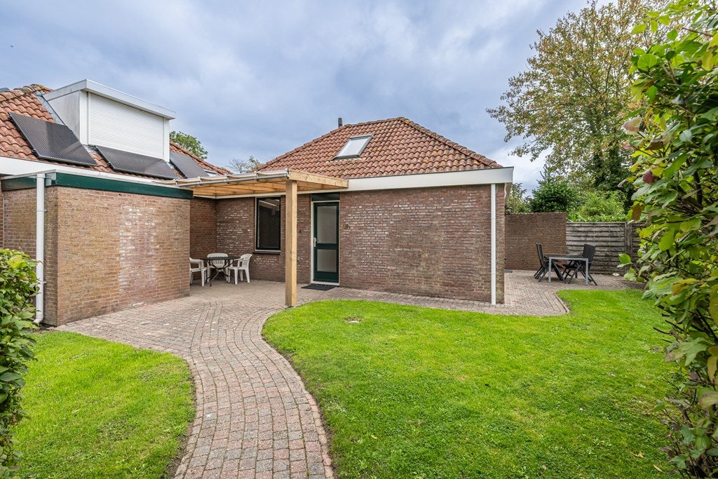 Huis Buitenplaats Herkingen 19 b in Herkingen