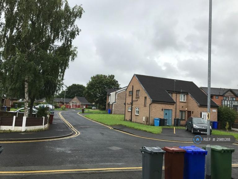 House Addison Close in Manchester