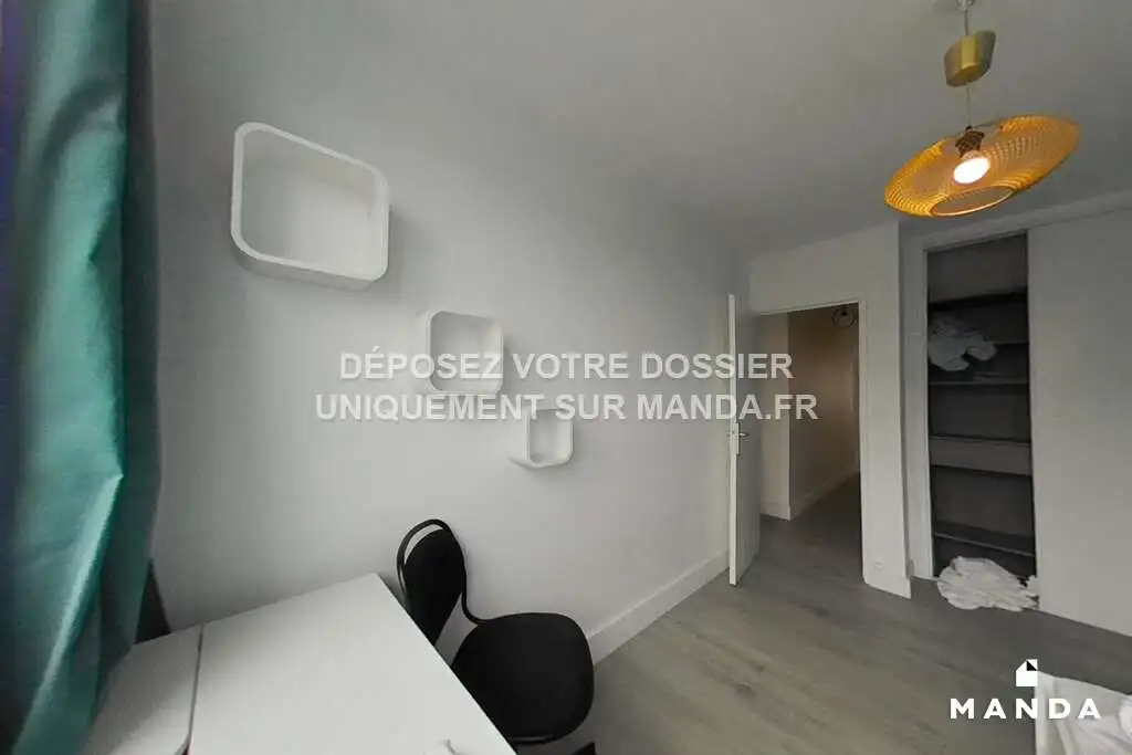 Room Place du Bois in Orléans