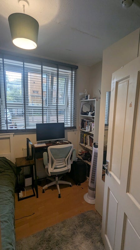 Room Matthias Road in Greater London