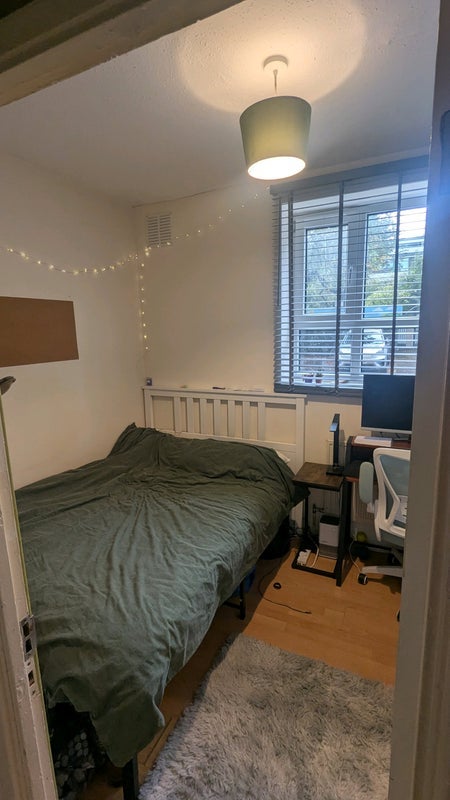 Room Matthias Road in Greater London