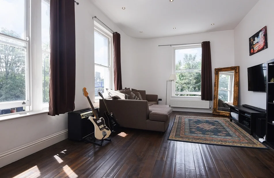 Flat Rotherhithe New Road in London