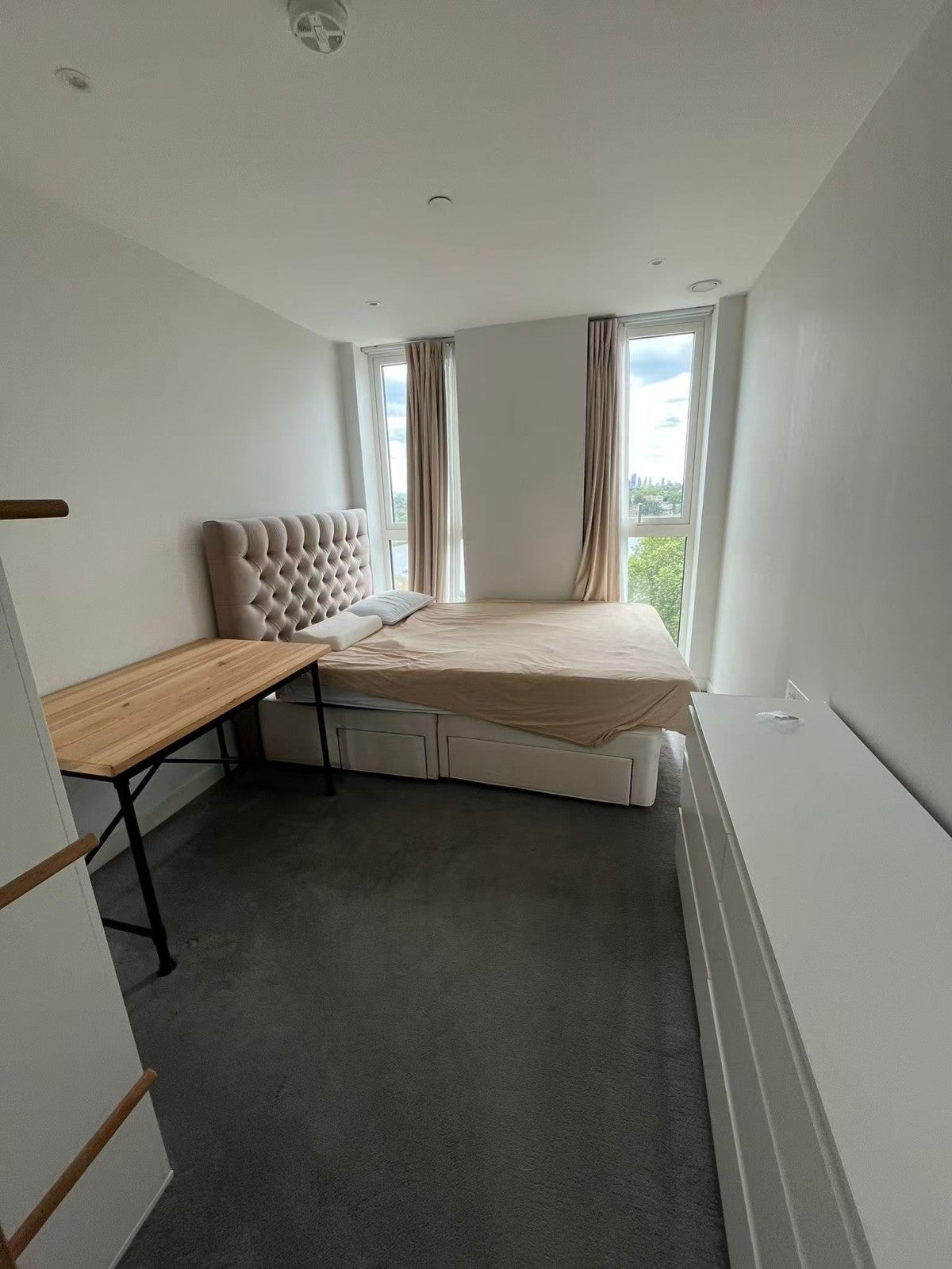 Flat Blackstock Road in Greater London
