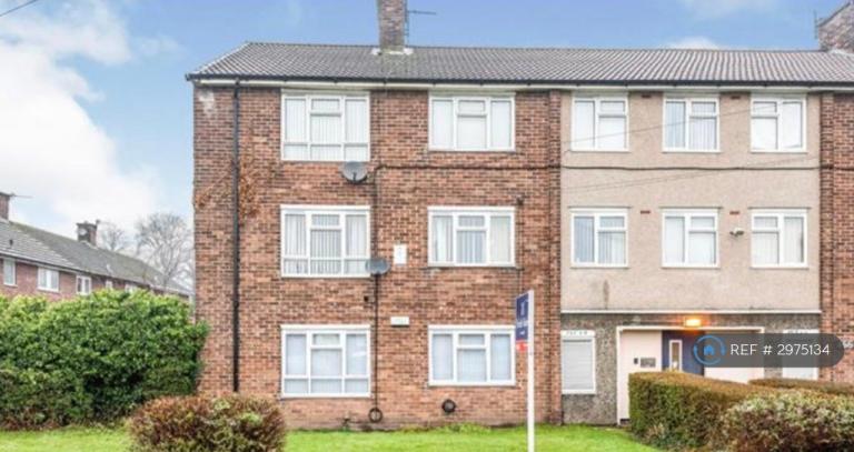 Flat Melwood Drive in Liverpool