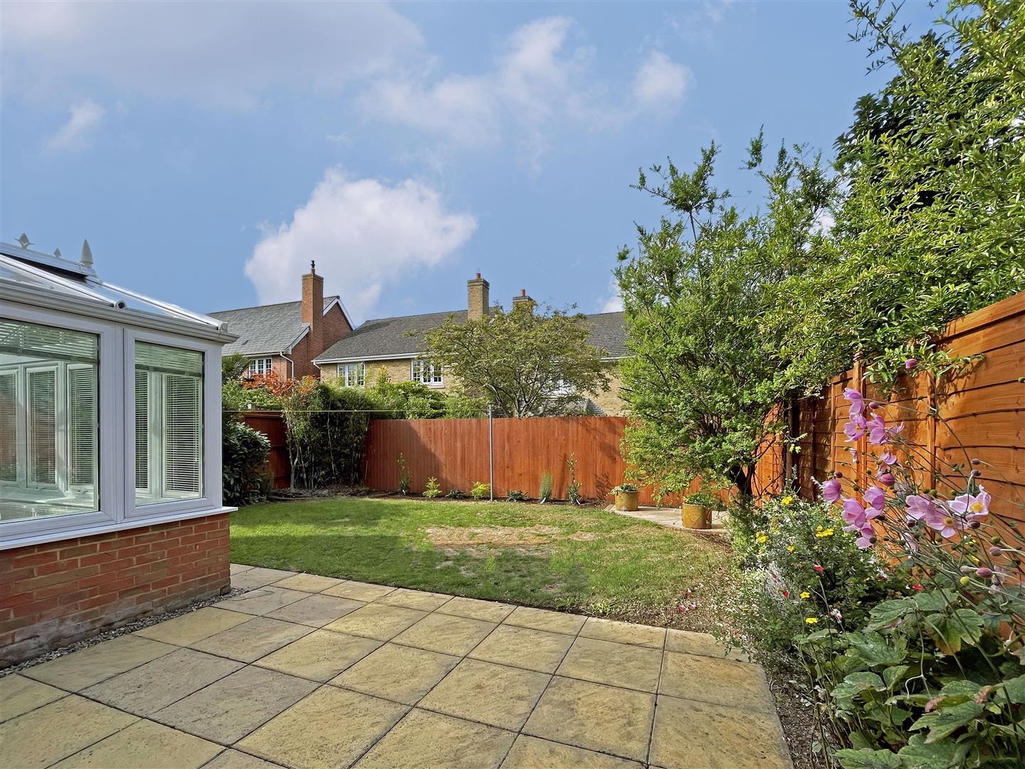 House Highgrove Gardens in South Kesteven