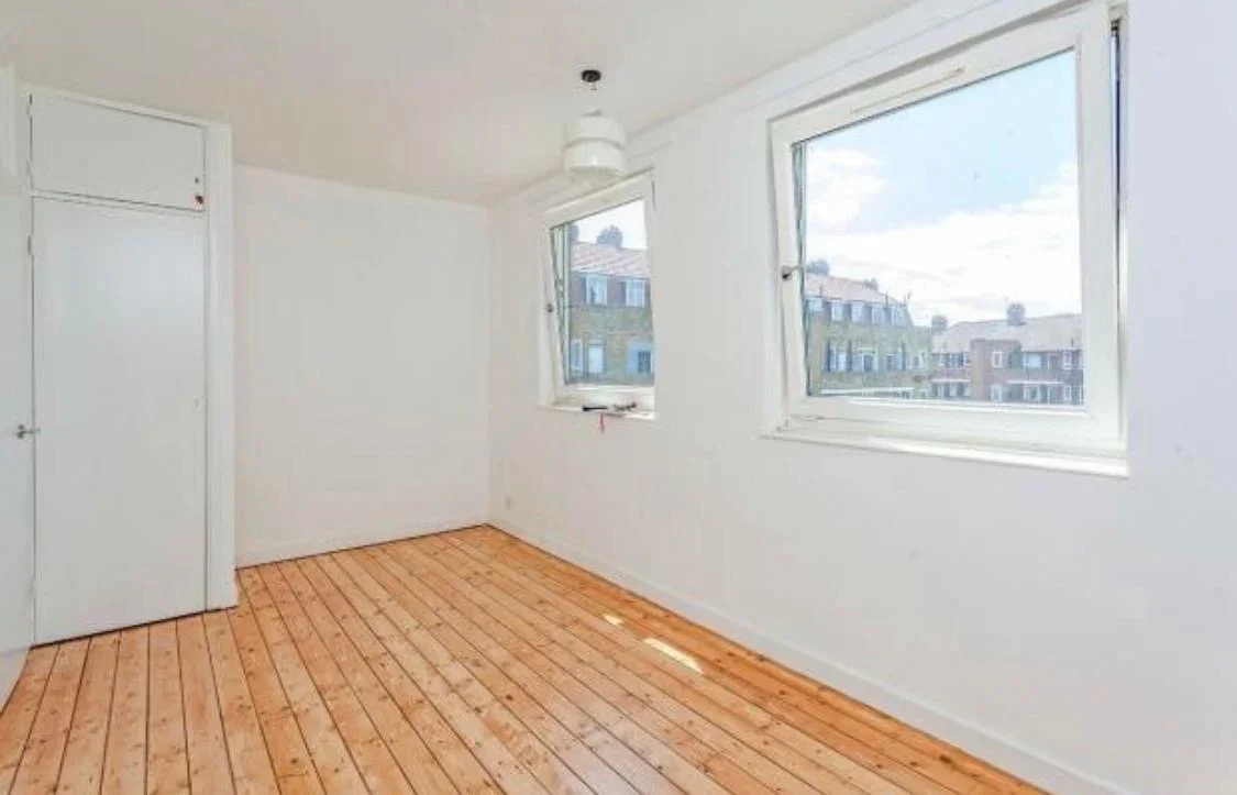 Flat Madron Street in Greater London