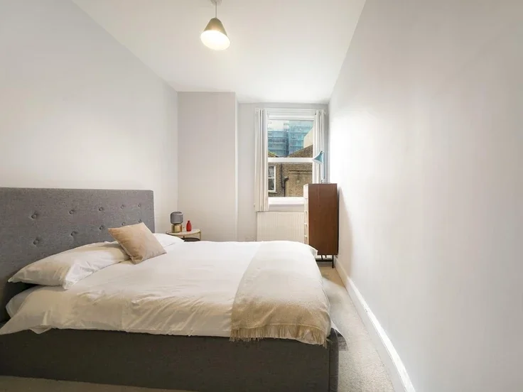 Flat Glengall Road in Greater London