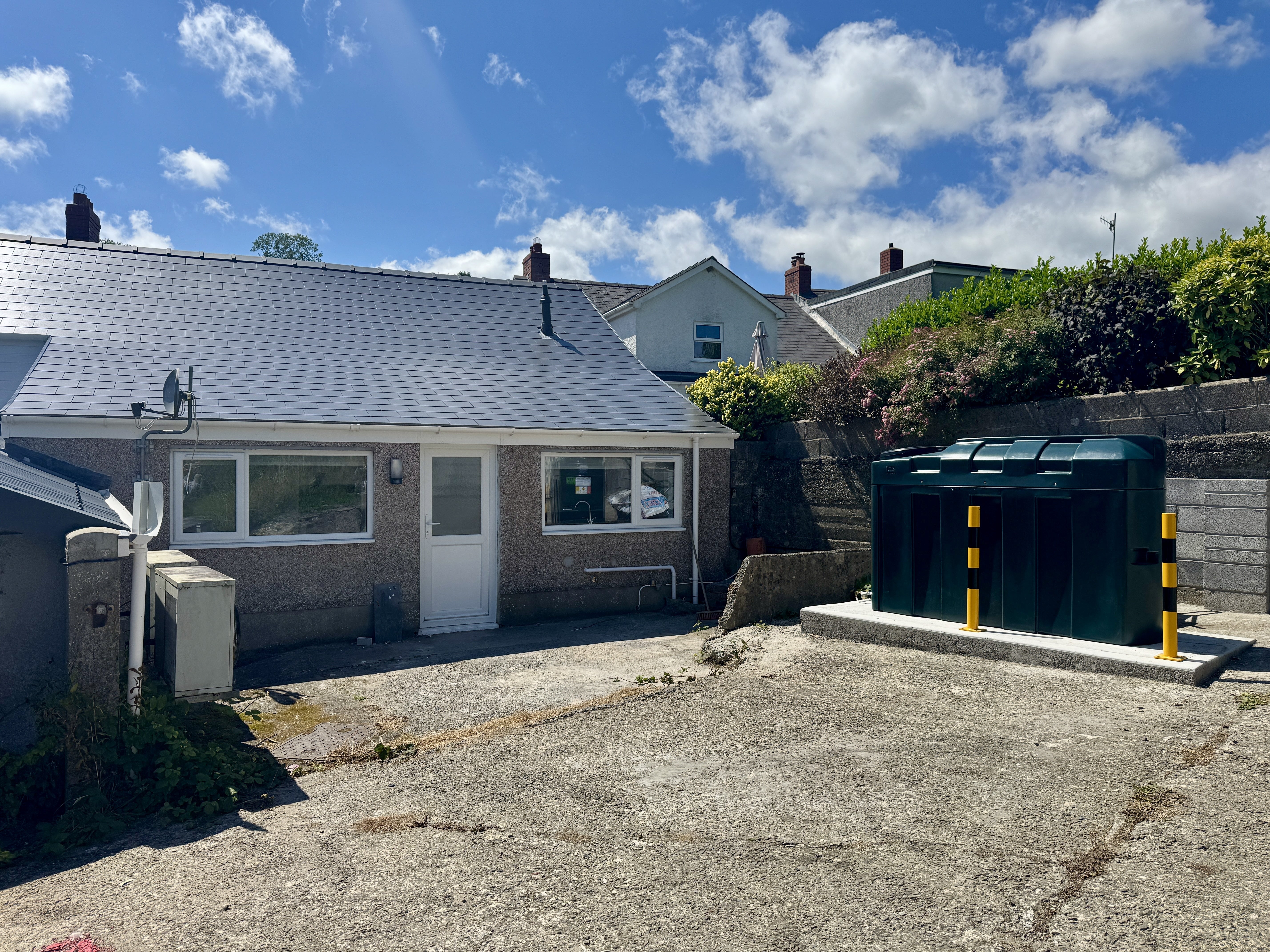 House A484 in Cynwyl Elfed