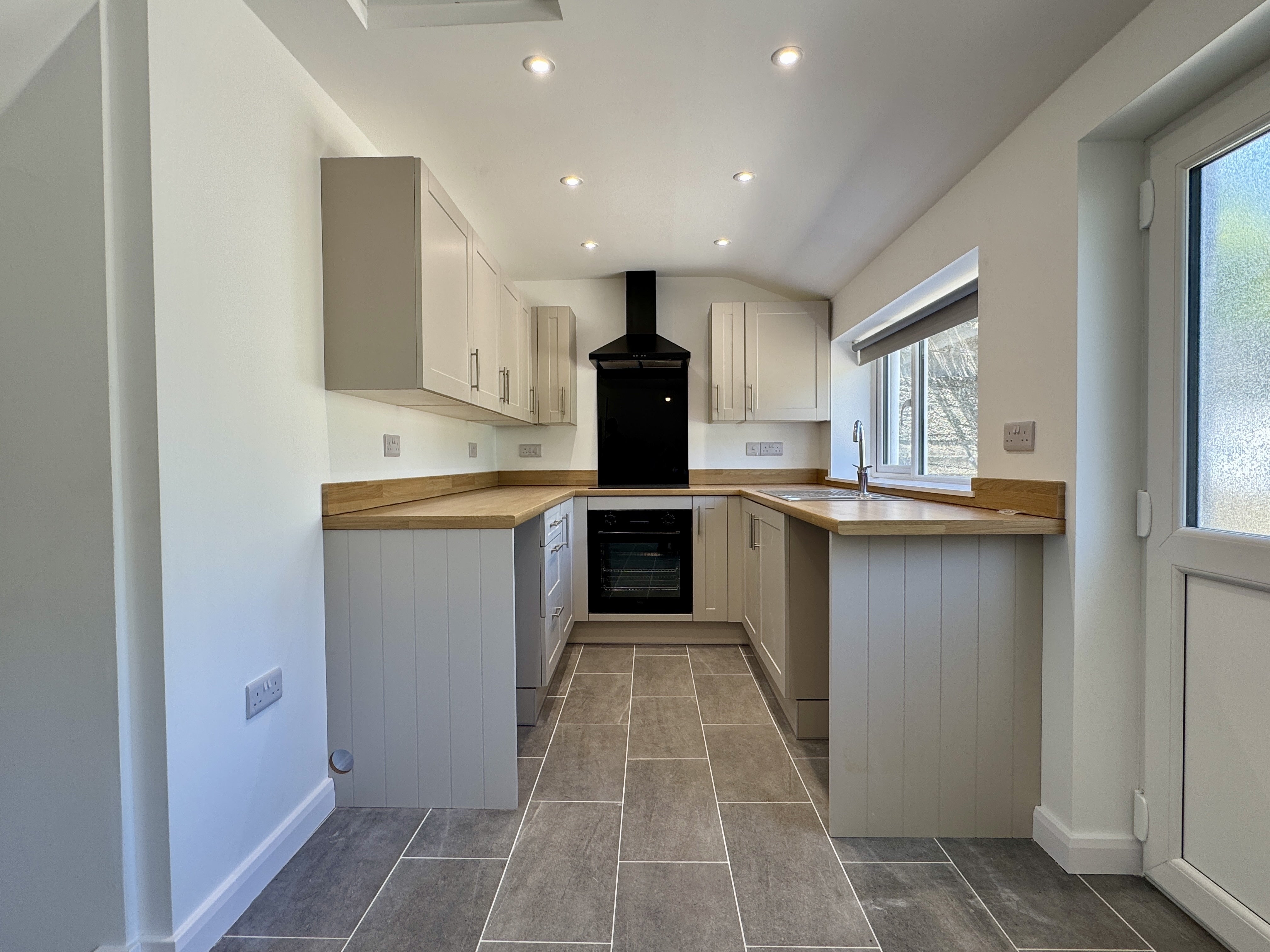 House A484 in Cynwyl Elfed