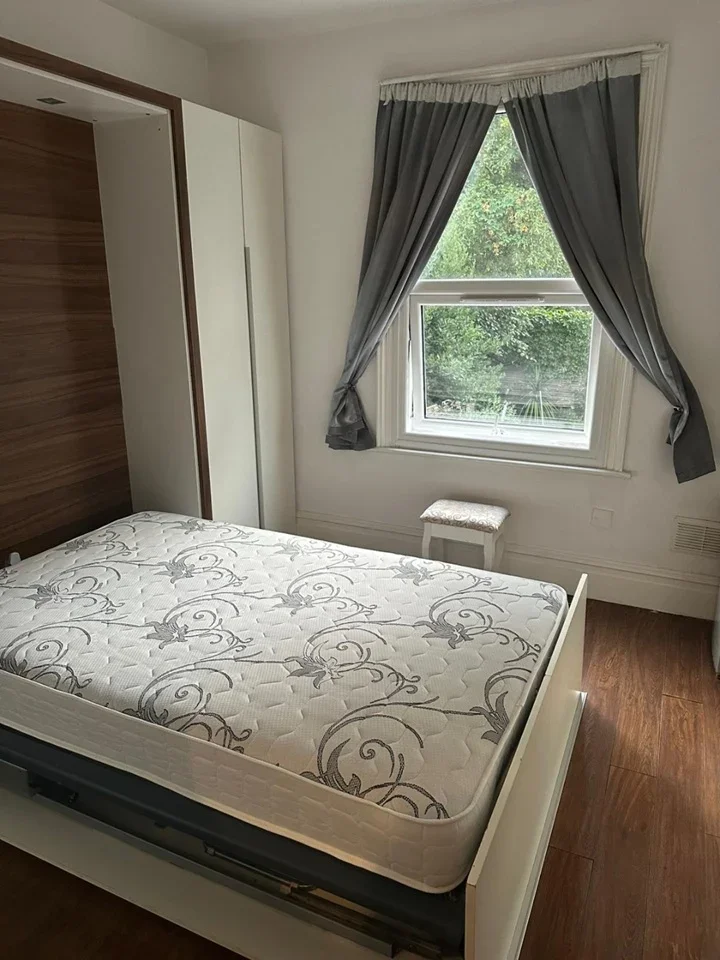 Flat Birkbeck Road in Greater London
