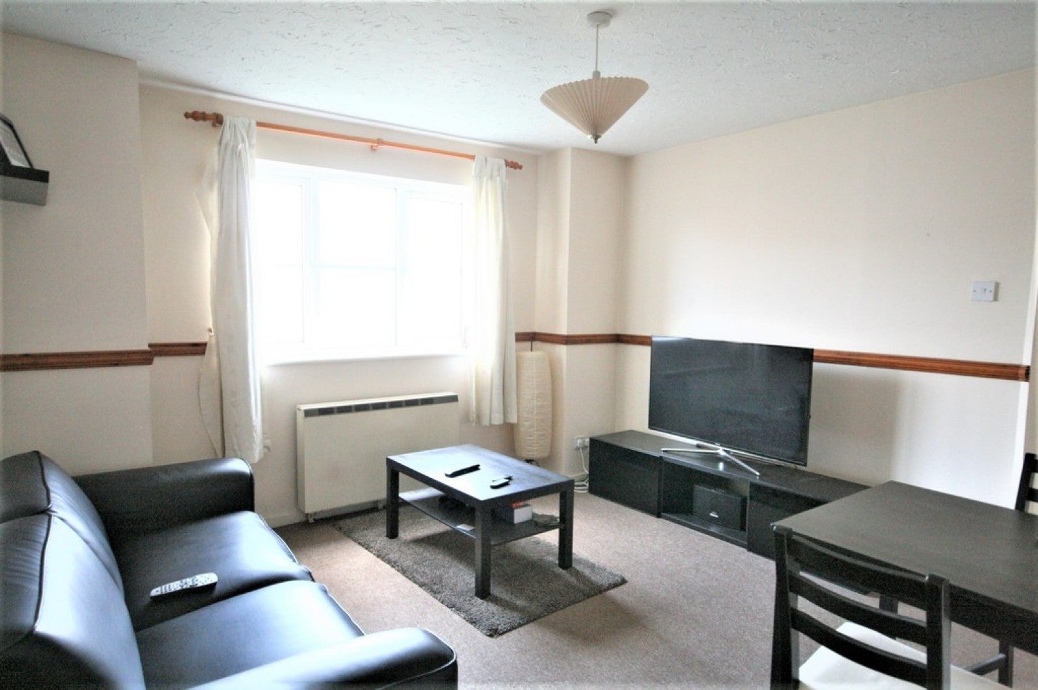 Flat Queens Park Drive in Crewe