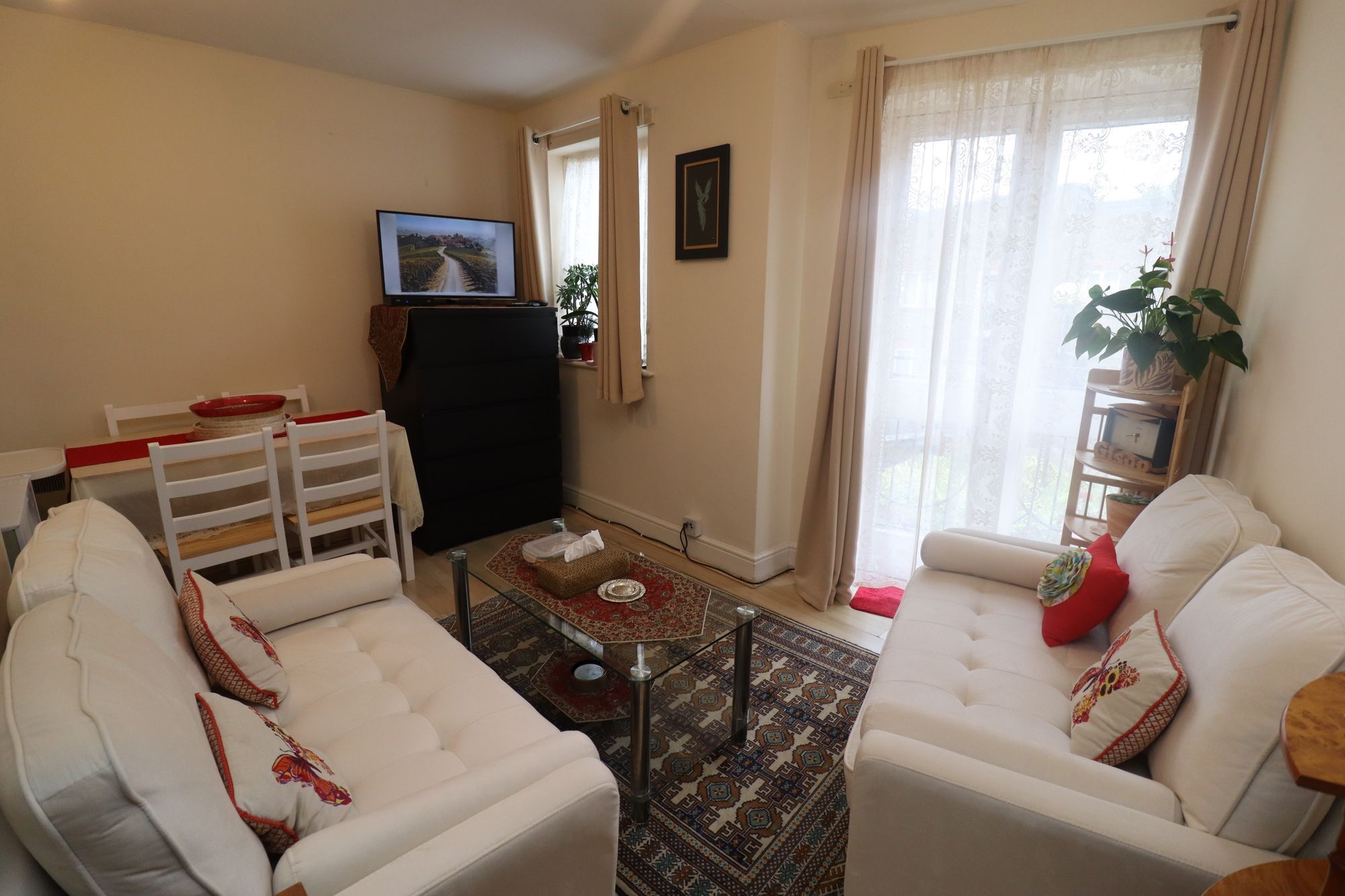 Flat Chester Court in Greater London
