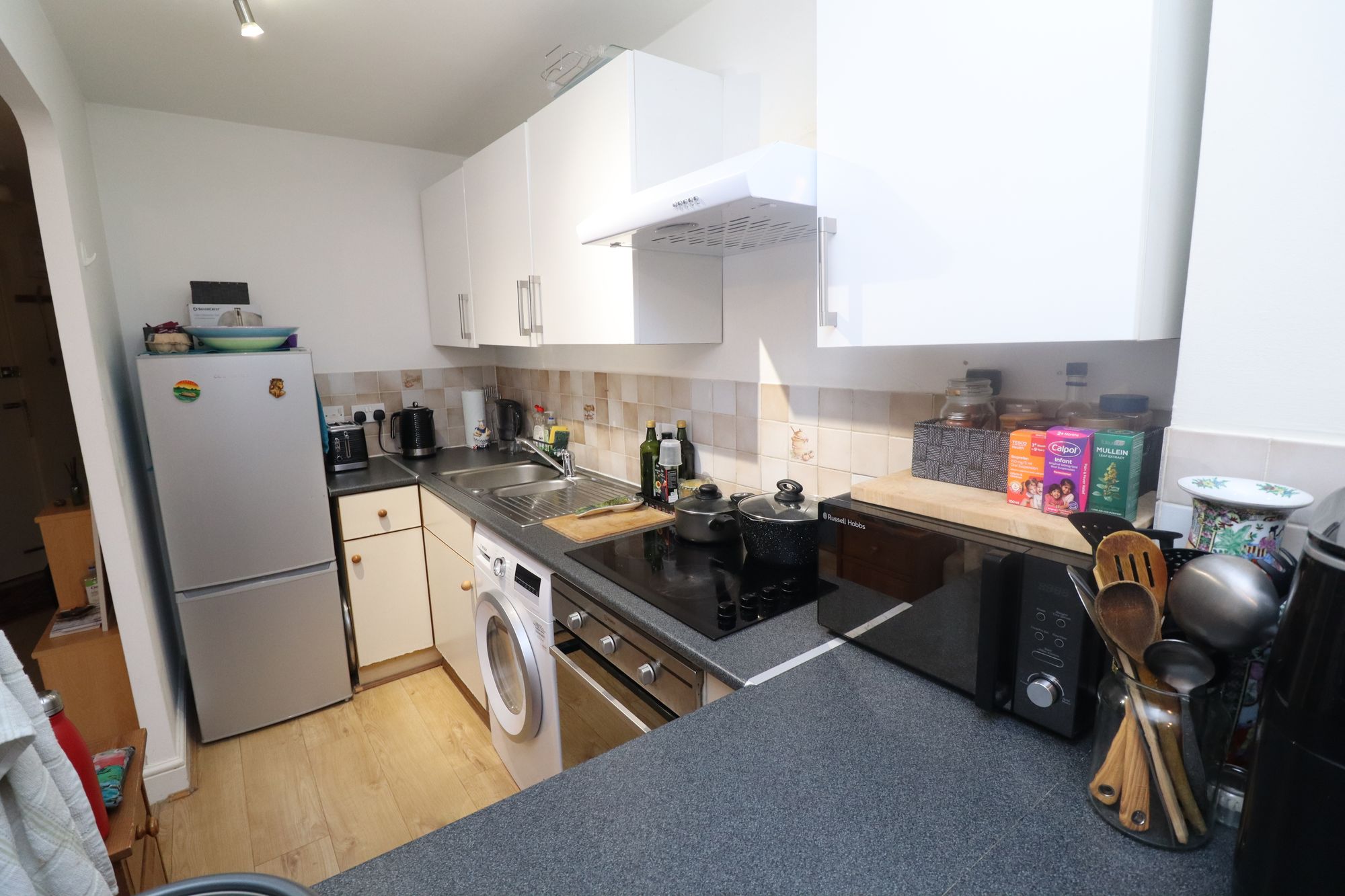 Flat Chester Court in Greater London