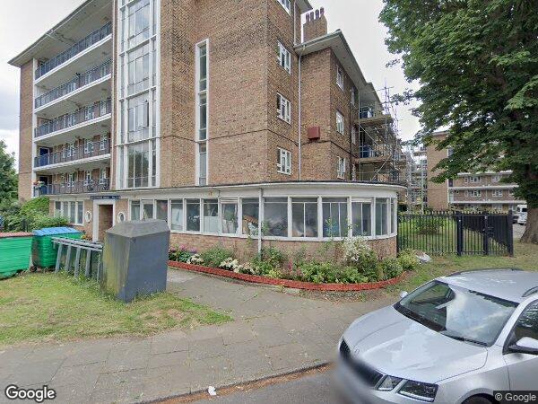 Room St. Thomas' Road in Greater London