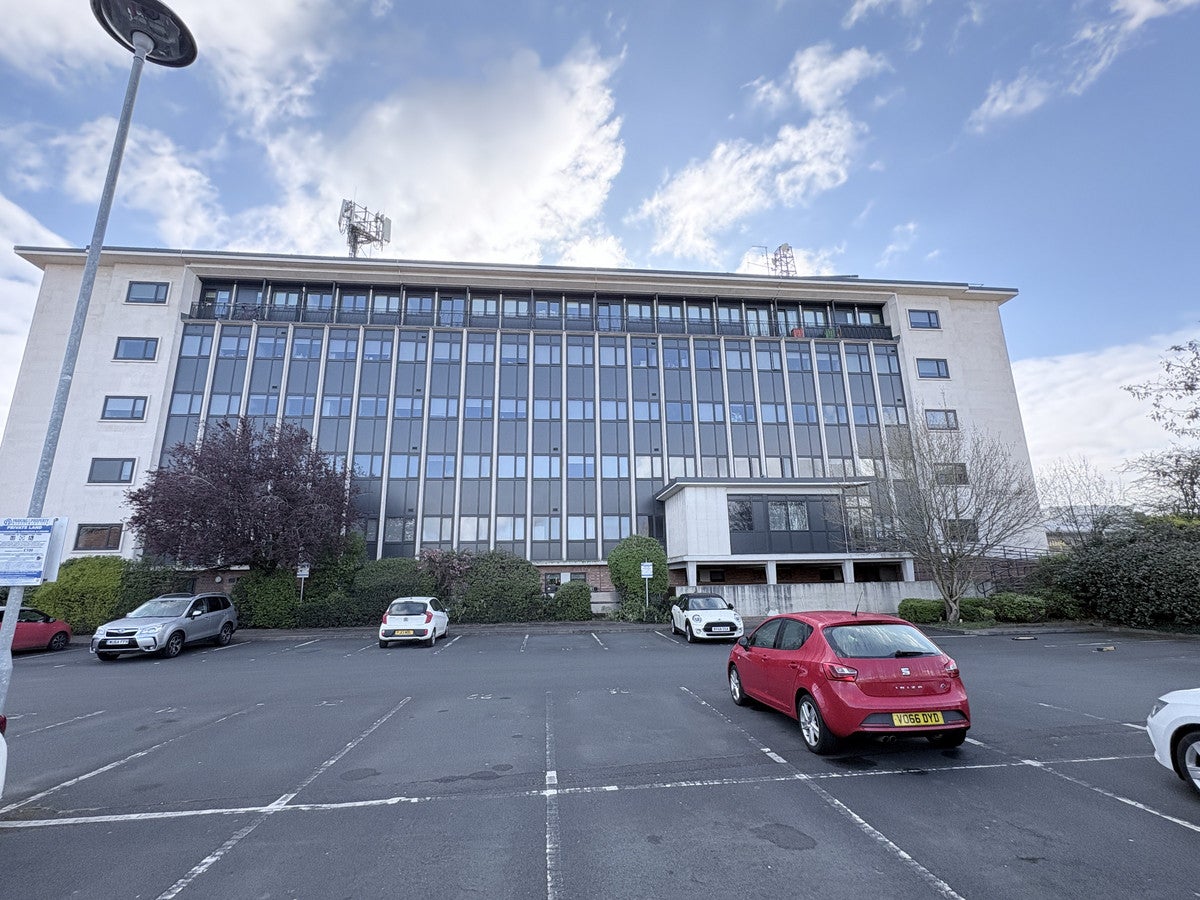 Flat Salters Close in Worcester