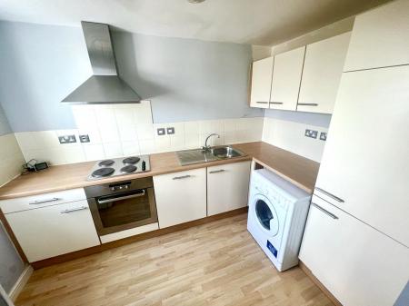 Flat Gomer Street West in Willenhall